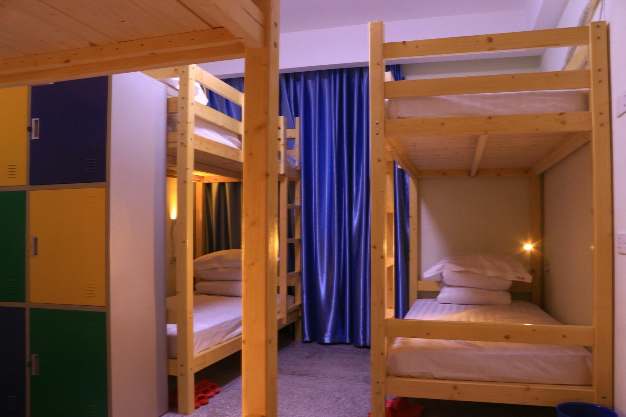 Luoyang Heartland International Youth Hostel Zewnętrze zdjęcie