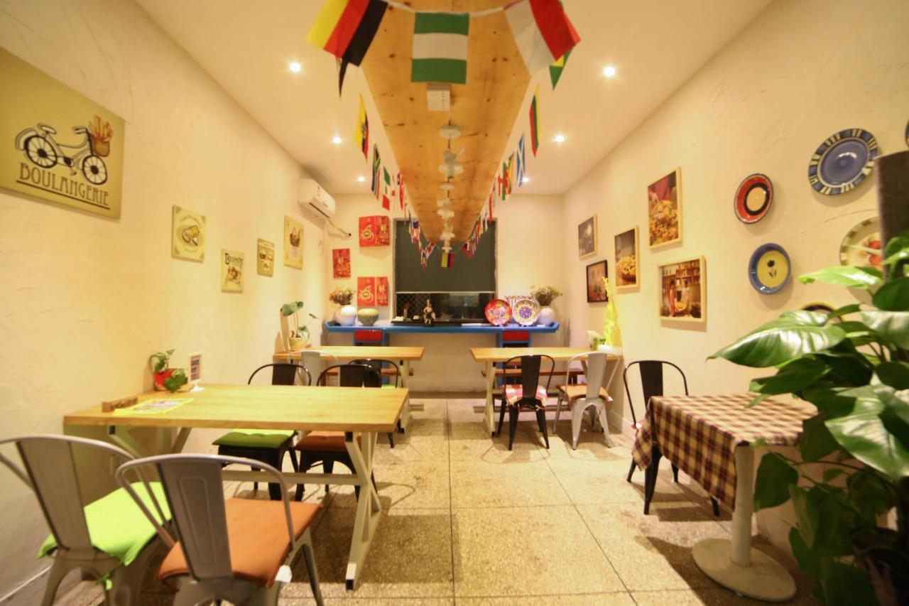 Luoyang Heartland International Youth Hostel Zewnętrze zdjęcie